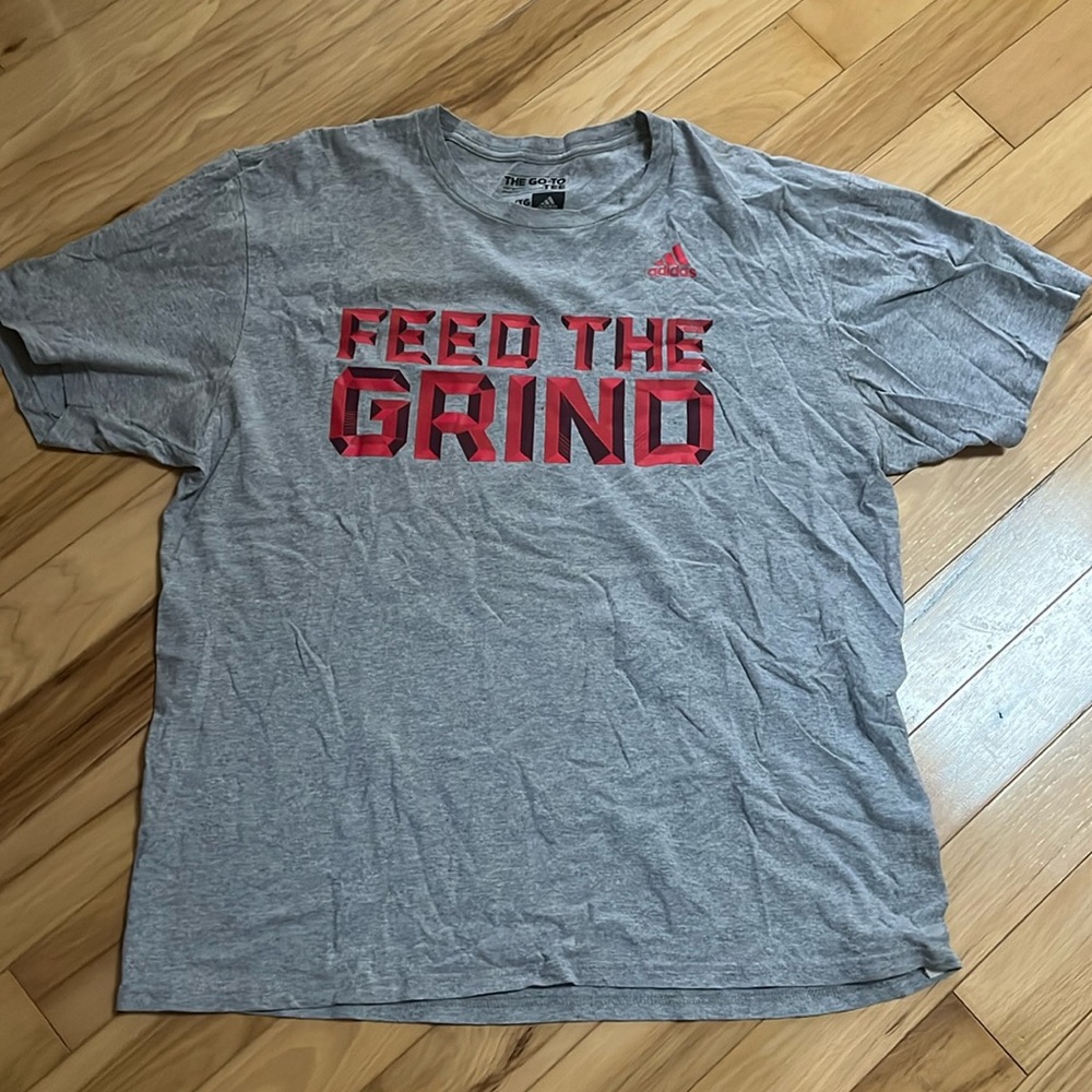 Men’s XL Adidas’s tshirt